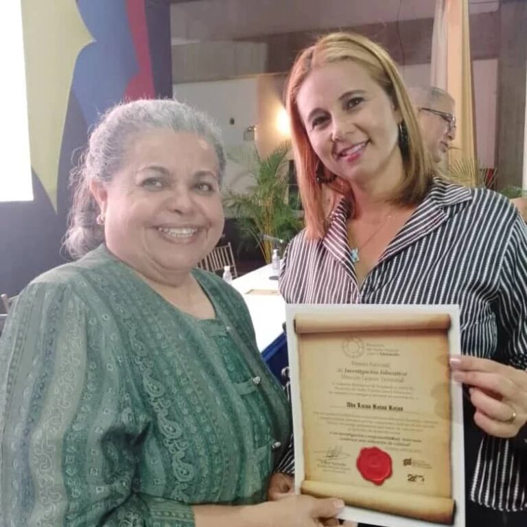 Docentes de Falcón reciben Premio nacional de Investigación Educativa «Simón Rodríguez»