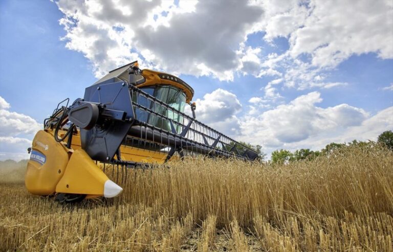 La UE considera inaceptable la prohibición en Polonia y Hungría a los cereales de Ucrania