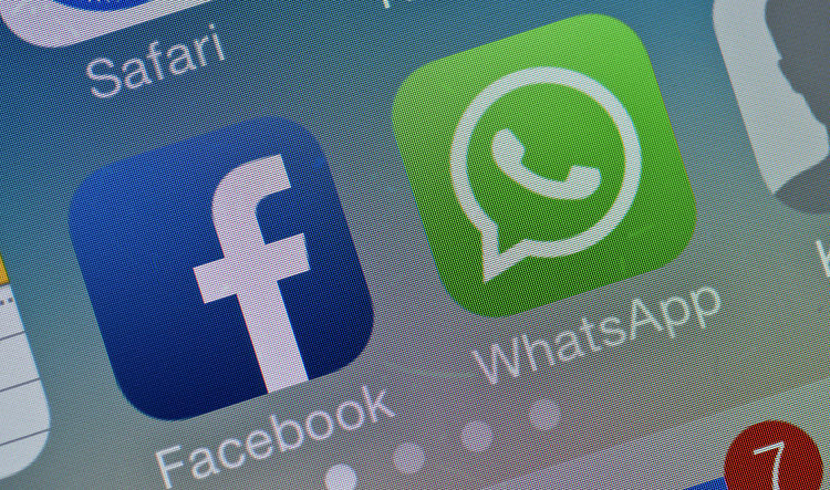 Ahora puedes sincronizar tus estados de WhatsApp con Facebook