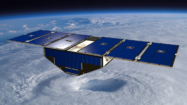 La NASA lanza dos pequeños satélites para monitorear huracanes