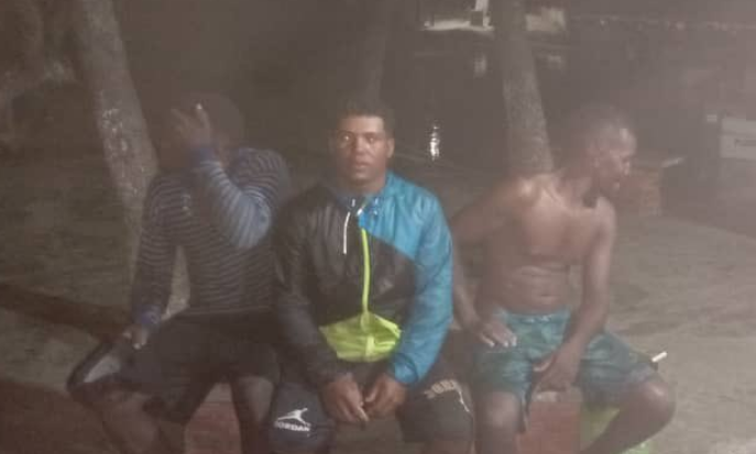 Hallan sanos y salvos a tres pescadores desaparecidos en La Guaira