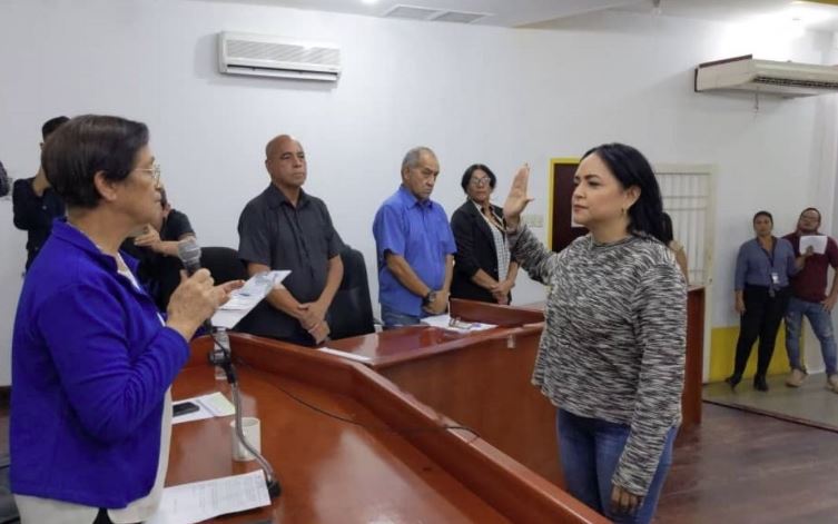 Lilys Osuna juramentada alcaldesa de El Tigre tras detención de Ernesto Parequeima