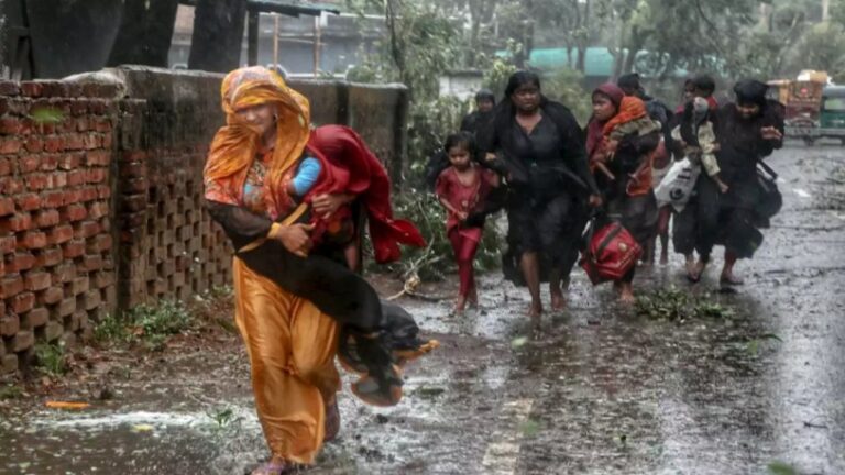 El ciclón Mocha causa tres muertos en Birmania