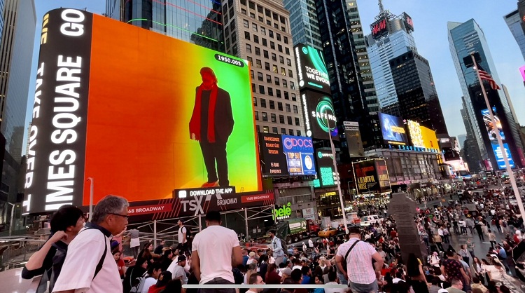 Times Square Garden proyectó la obra de Carlos Cruz-Diez (VÍDEO)