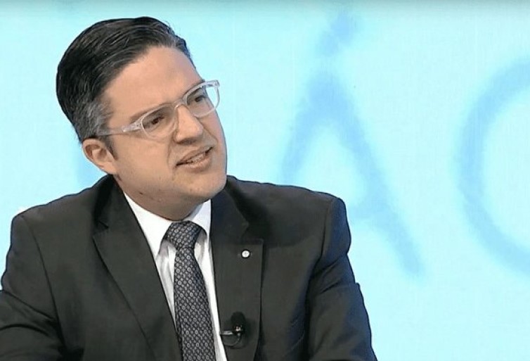 José Ignacio Guarino: El aumento de bonos es experimental