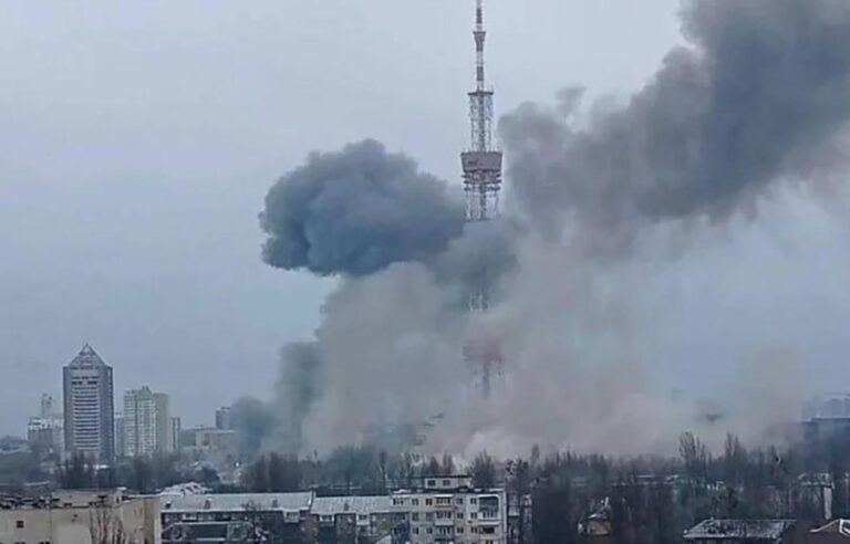Rusia lanza misiles contra Kiev en un inusual ataque diurno