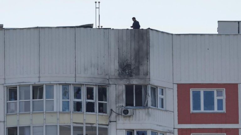 Moscú sufre daños «menores» por un ataque con drones, asegura su alcalde