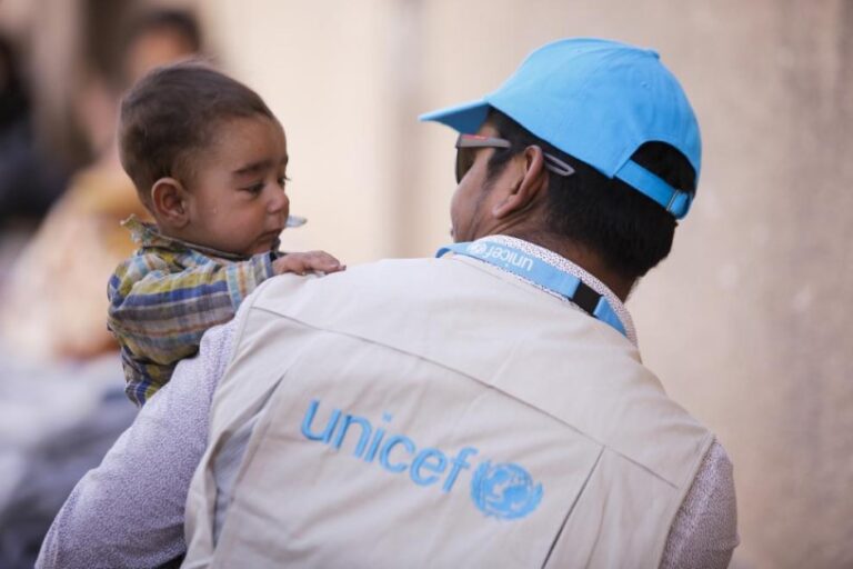 Unicef reitera que niños tienen derecho al asilo y a permanecer con sus familias