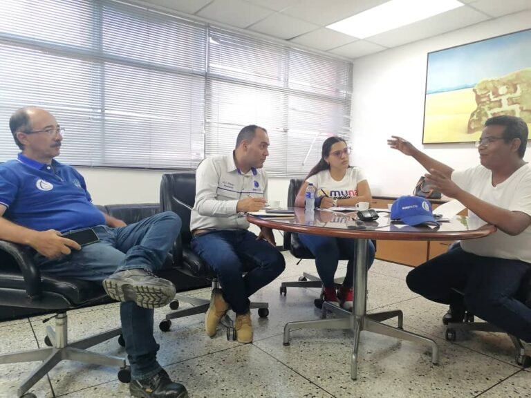 Consejo Comunal Arenales I presentó proyecto aprobado por el CFG a Hidrofalcon