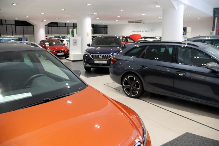 La venta de coches nuevos en la UE crece en abril por noveno mes consecutivo