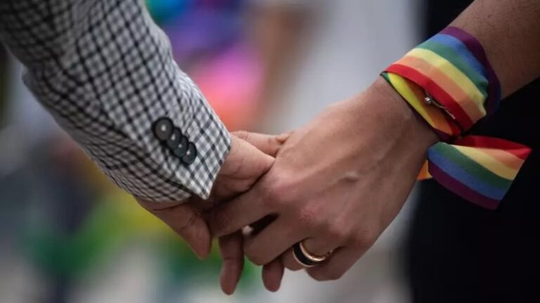 Taiwán amplía los derechos de adopción para parejas del mismo sexo