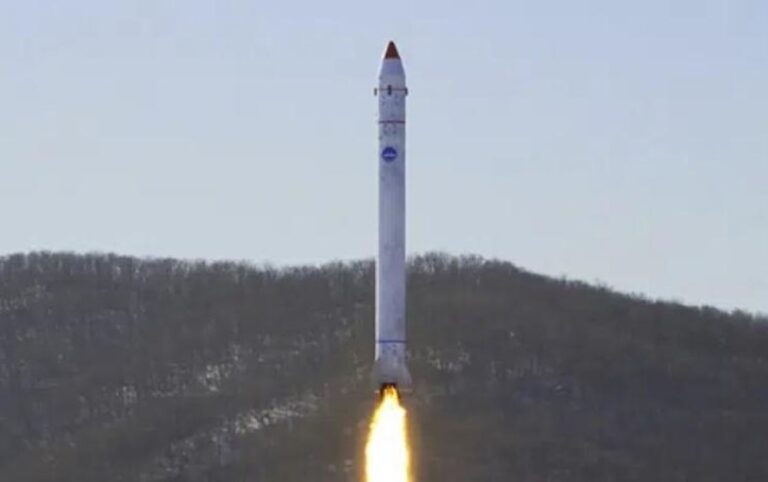 El lanzamiento del satélite espía norcoreano termina en fracaso