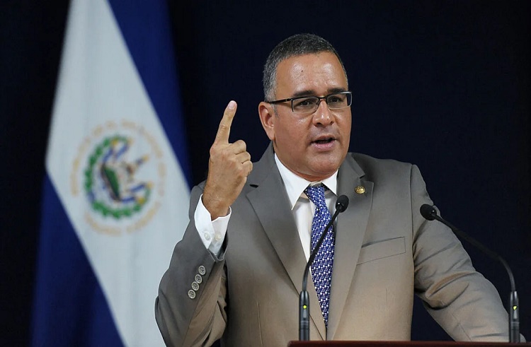 Expresidente salvadoreño es condenado a 14 años de cárcel por tregua de pandillas