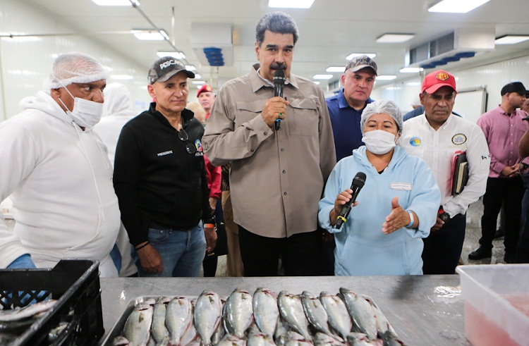 Maduro aprueba recursos para fortalecer sector pesquero nacional
