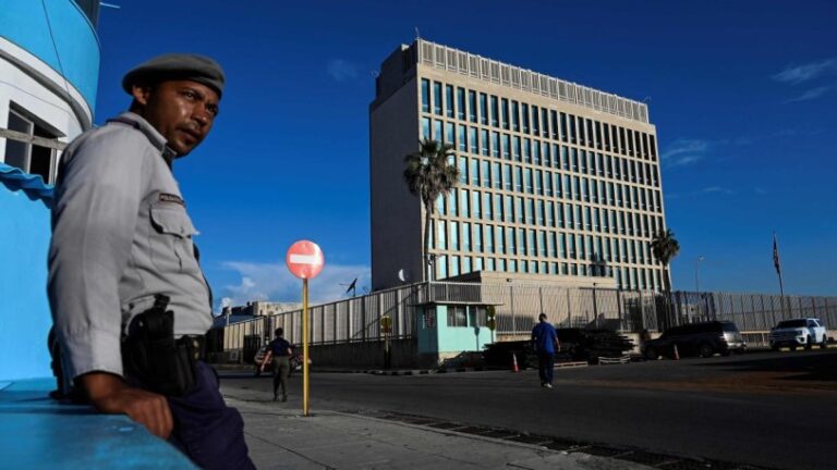 China instalará en Cuba una base para espiar a EEUU