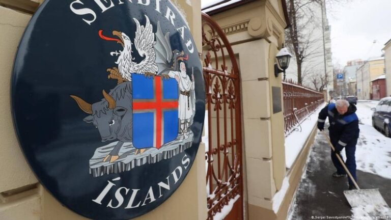 Islandia anuncia el cierre de su embajada en Moscú
