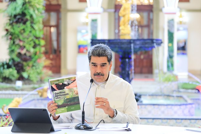 Maduro crea nuevo fondo especial de financiamiento para pequeños productores