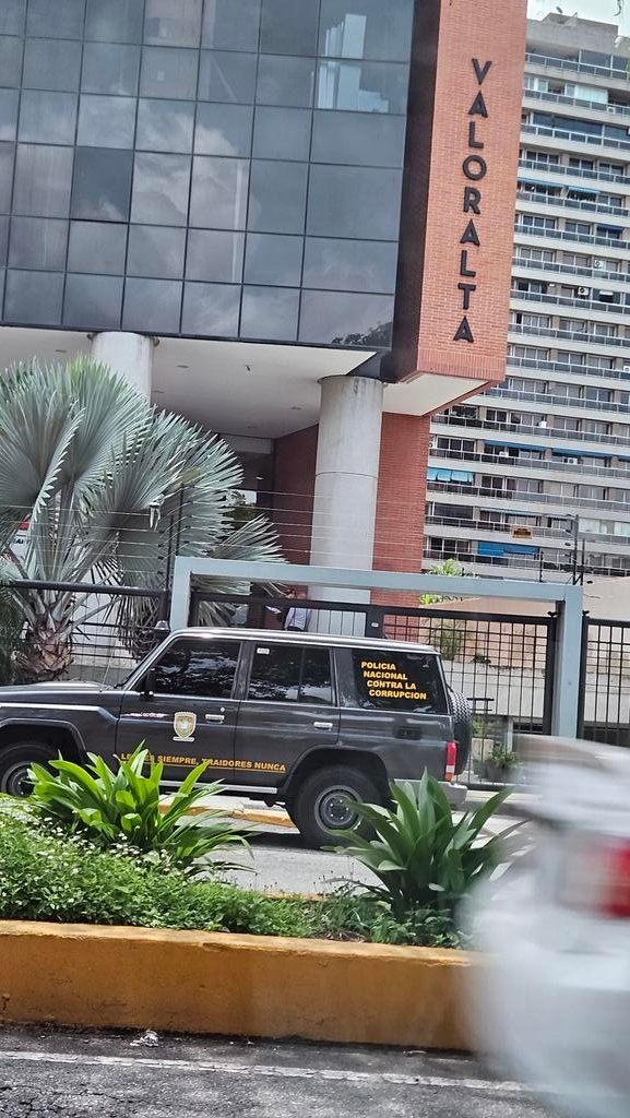 Policía Nacional contra la Corrupción allana torre Valoralta en Caracas