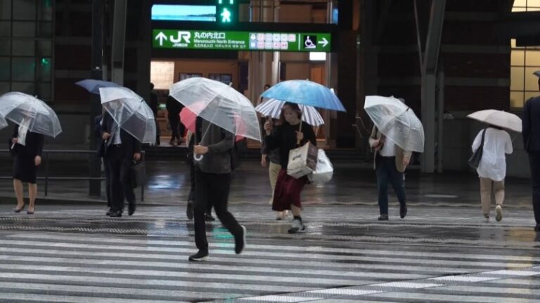 Lluvias torrenciales dejan heridos y miles de evacuados en Japón