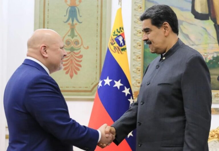 Fiscal jefe de la CPI se reunió en privado con el presidente Maduro
