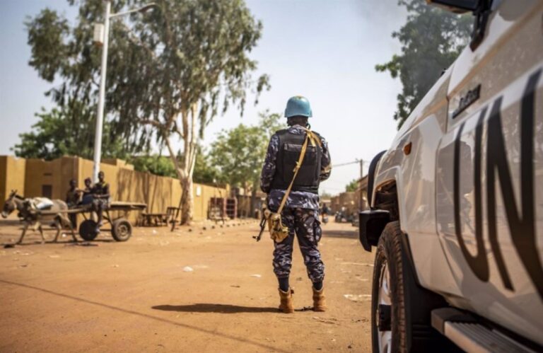 La ONU pone fin a su misión en Malí presionada por las autoridades militares del país
