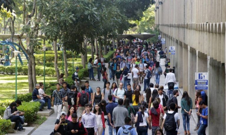 La UCAB lidera QS World University Rankings de universidades en el país