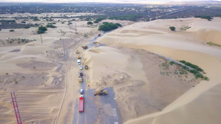 Se han removido 28.497 metros cúbicos de arena en la vía de los Médanos de Coro