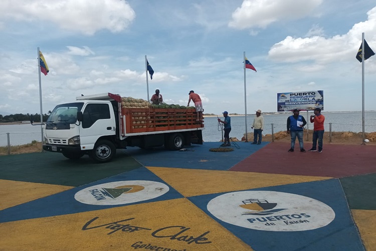Afianzan exportaciones desde Falcón hacia Curazao y Aruba