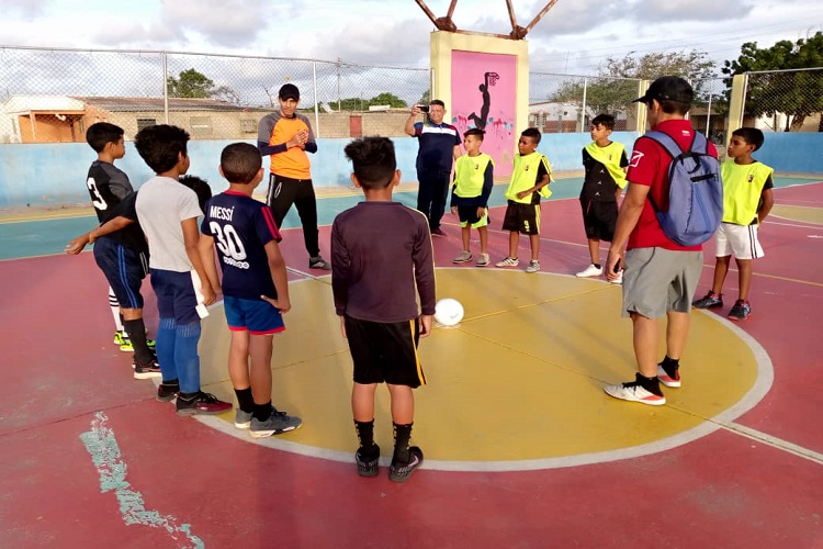 El Fútbol Sala, otro deporte que crece en Los Taques