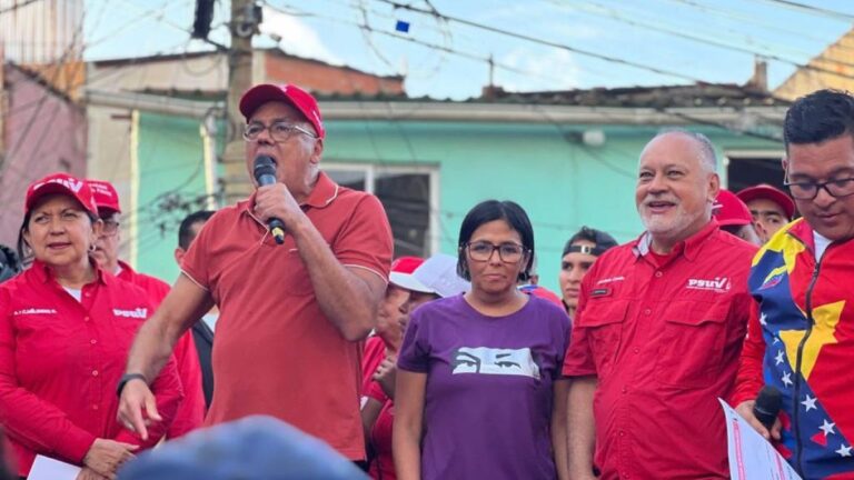 Jorge Rodríguez: A la oposición apátrida la vamos a revolcar una y otra vez en el terreno que sea