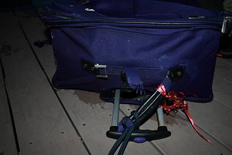 Policía de Florida sospecha que mujer hallada en maletas es hispana
