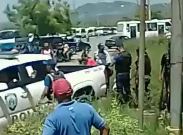 Cumaná: Presunto violador fue custodiado por la policía porque los vecinos querían lincharlo (+Video)