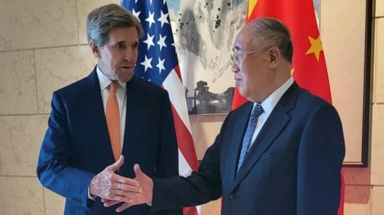EEUU y China reinician el diálogo sobre el clima en Pekín