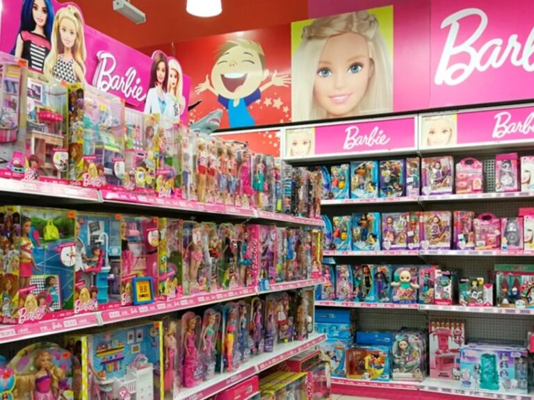 Mattel reporta un incremento en las ventas tras el anuncio de la película Barbie