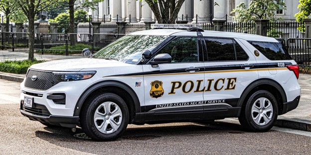 Conductor huyó de la Policía Secreta y atropelló a varias personas en Washington