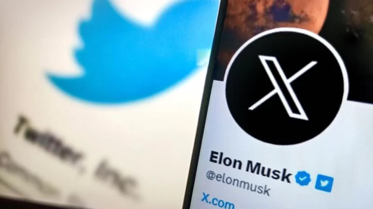 Elon Musk sustituye el símbolo de Twitter por una X