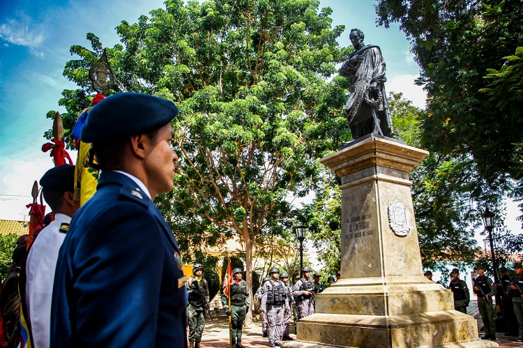 Gobernador Víctor Clark: “sigamos el espíritu visionario de Bolívar”
