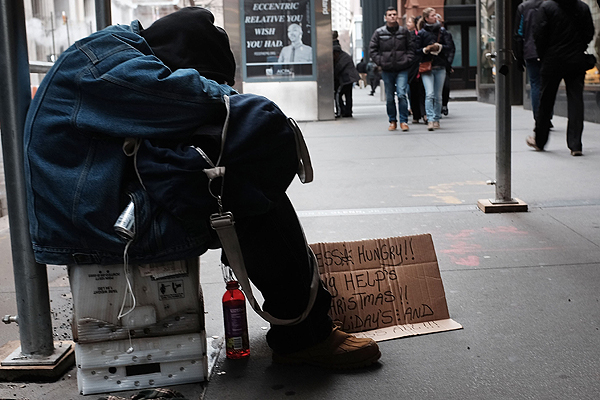 Nueva York aloja a más de 100 mil personas sin hogar, casi el doble que hace dos años