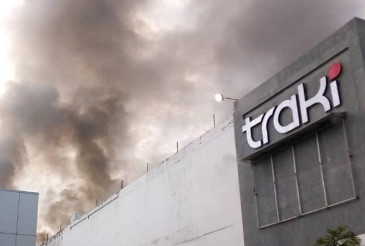 Se registró un fuerte incendio en Traki de Valencia