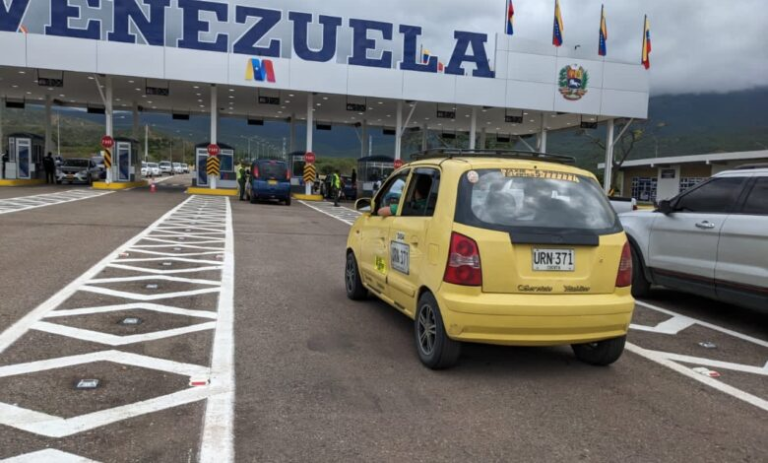 Transporte venezolano vuelve a entrar a Colombia tras 7 años