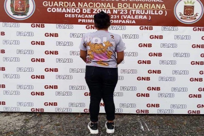 Arrestan a mujer por trata de personas: Raptó a una adolescente para llevársela a Colombia