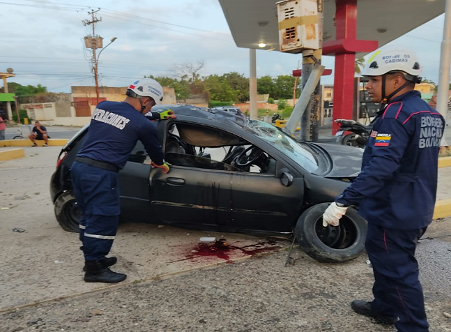 Murió tras chocar contra estación de servicio de gasolina