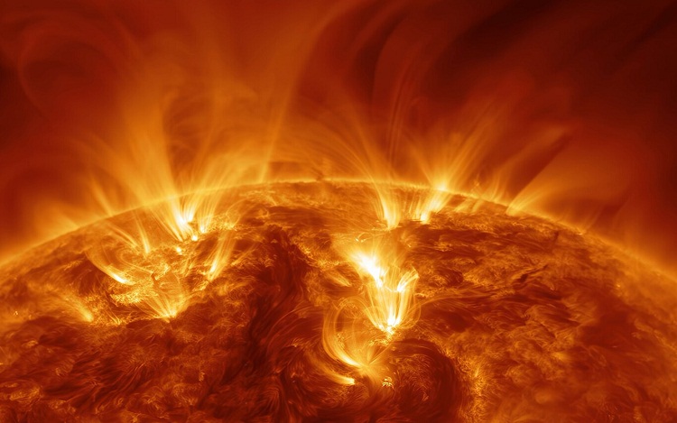 La NASA detectó una intensa llamarada solar 