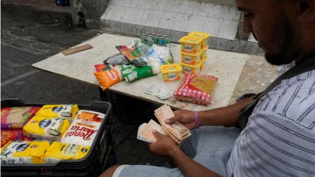 Estiman que siete millones de venezolanos generan ingresos con trabajos informales y emprendimientos