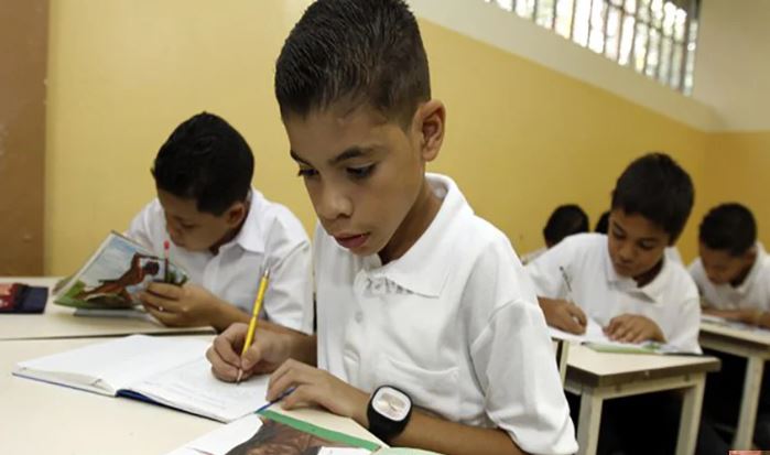 Cedice: Un 68% de los venezolanos prefiere una educación privada a una pública actualmente