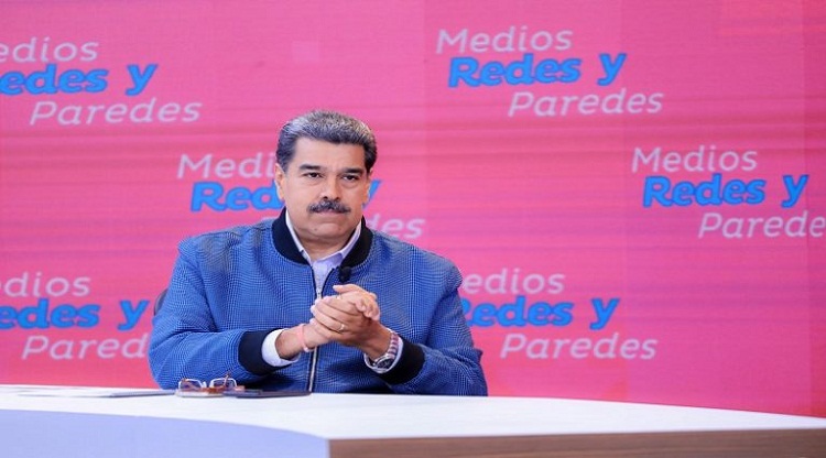 Maduro suspende el programa Maduro + por presentar otitis media