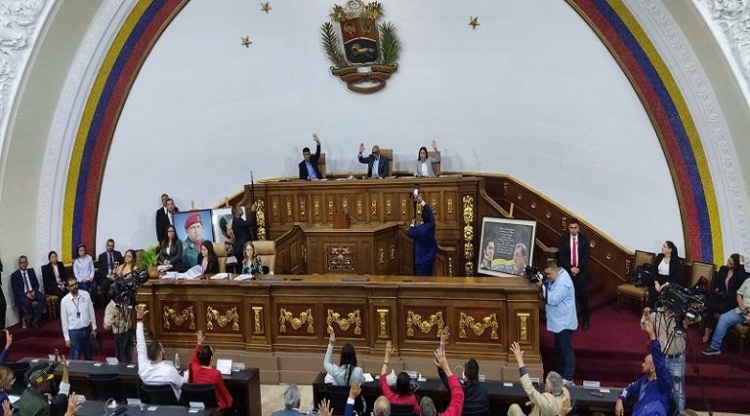 AN aprueba conmemoración del natalicio del comandante Hugo Chávez