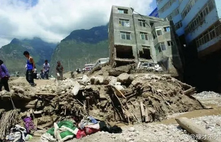 Siete personas mueren aplastadas por rocas en China