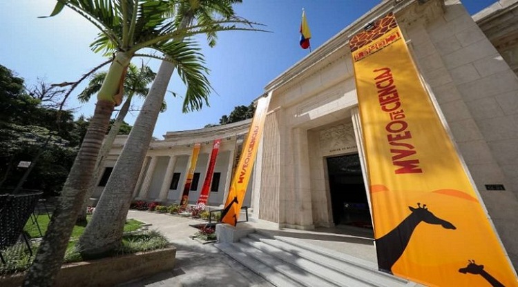 Maduro aprobó recursos para recuperar todo el sistema de museos de Venezuela
