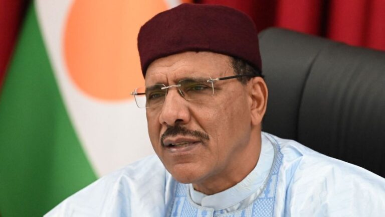 Unión Africana pide la liberación del presidente de Níger
